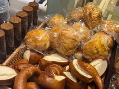 -小飞象面包公社(珠江路金鹰店)