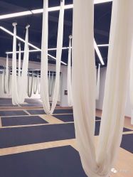 -LU YOGA（露瑜伽）专业瑜伽馆