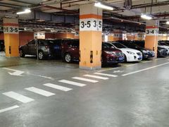 -大宁国际商业广场-地下停车库