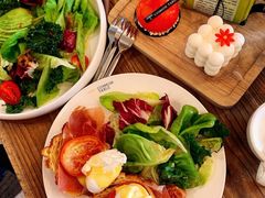 -Common Table · Brunch & Coffee