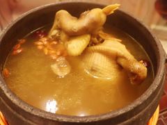 -悟空山宿陨石私汤温泉酒店(神舟大道地铁站店)