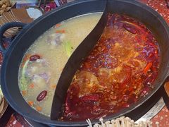 -赵美丽·重庆社区火锅·直营店(火车东站·中豪国际店)