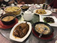 -围龙屋客家食府(福田店)