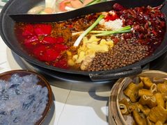 鸳鸯锅底-卤校长老火锅(杨家坪直营店)