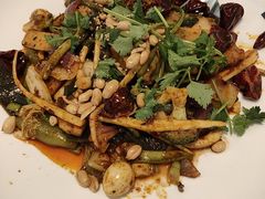-拿渡·水煮鱼麻辣香锅(王府井奥莱·香江小镇店)