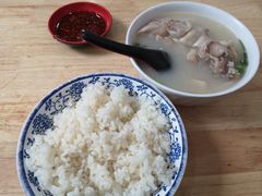 -雷祖芳老妈蹄花店