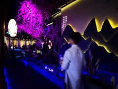 -韵秋荷(宝山龙湖天街店)