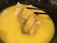 -鲜入围煮花胶鸡海鲜火锅