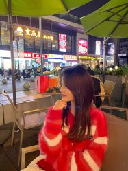 点击看大图 -V8潮牌·接发烫染连锁