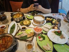 -一叶一世界·素食餐厅(锦华万达店)