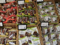 零售区-来伊份(通灌北路店)