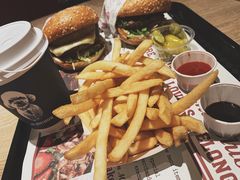 -The Habit Burger Grill 哈比特汉堡(复兴soho店)