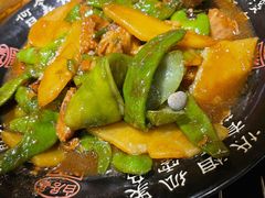 油豆角炖排骨土豆-小俩口烧烤东北菜(双井店)