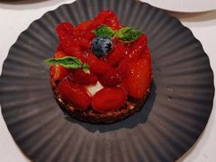 -潮一不贰·法式甜品·生日蛋糕·西式简餐(外滩店)