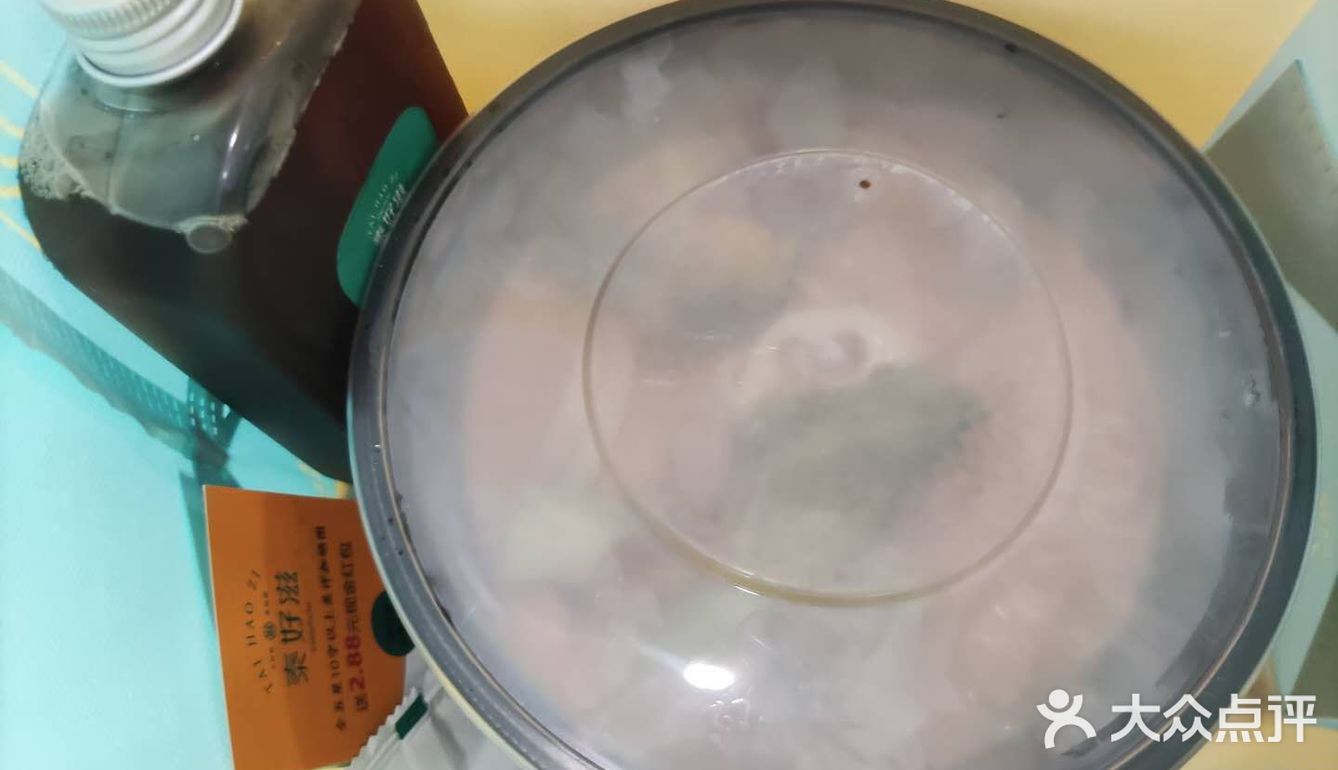 中午食堂一起来的朋友也说价格不贵，整整齐齐的食物