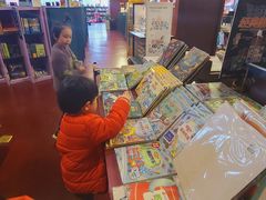 -当当梅溪书院(步步高梅溪新天地店)