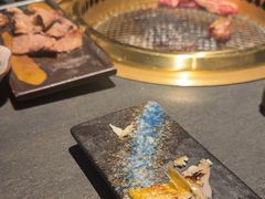 -铭牛烧肉·和牛海鲜自助(高新月牙湖店)