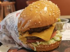 -The Habit Burger Grill 哈比特汉堡(复兴soho店)