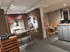 -目艮眼镜SHOWROOM(品牌集合店)