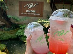 -Chom Cafe and Restaurant