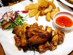 -JINNS锦时 steak&pizza(浸信会礼拜堂旧址店)