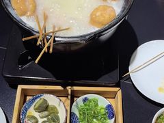 -牛牛和牛海鲜粥底火锅(长虹国际城店)