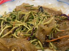 -一口猪海鲜浑锅·东北家常菜