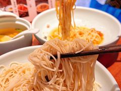 -裕兴记•蟹黄面馆(人民广场店)