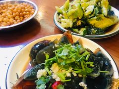 -曹丞相·地锅鸡·地锅鱼(武林店)