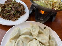 -东北四季饺子王(华山路店)