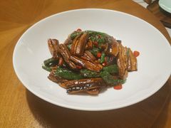 -荷风细雨·中国茶宴(世纪大道店)