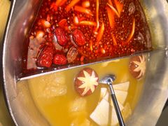 红颜花胶鸡鸳鸯锅-湊湊火锅·茶憩(南京万象天地店)