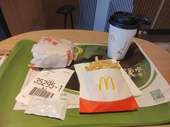 -麦当劳(世界城广场店)