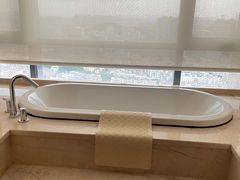 -中山利和希尔顿酒店
