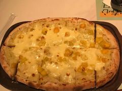 金枕榴莲芒果披萨-半秋山西餐厅(巴南万达广场店)