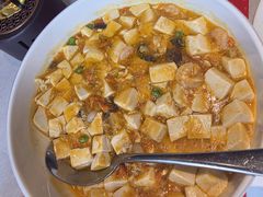 一品蟹黄豆腐-馋遇江南·精致湖景雅宴(东方之门店)