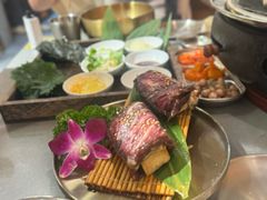 -围炉肉舍•炭烤活鳗•丹东海鲜烤肉(步行街店)