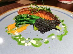 香煎三文鱼配酸甜柠檬汁-404干式熟成牛排馆•聚会餐厅