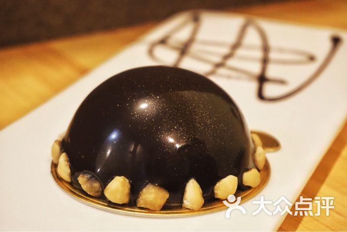 巧克力星球蛋糕