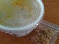 咸蛋黄鸡丝粥-麦当劳(中二横路店)