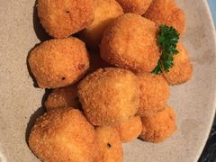 -大树餐厅(益田假日店)