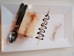 蛋糕配姜味冰激凌-新元素(蓝色港湾店)