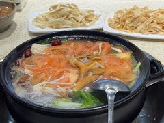 -九寨特色牦牛肉汤锅 羊肉汤锅