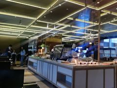 -大中华希尔顿酒店-念自助餐·嗨啤·小龙虾
