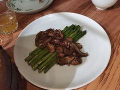 -一坐一忘云南菜(嘉里中心店)