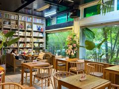 -谷咖啡·鲜花绿植花园餐厅