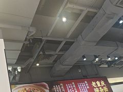 -魔都三兄弟酸辣粉·蘸卤炸串(虹桥万科店)