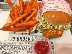 脆鸡汉堡-FATBURGER 特富客汉堡(外交公寓店)