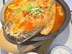-鸣记脆皮烤鱼·海鲜烤鱼(三八广场店)