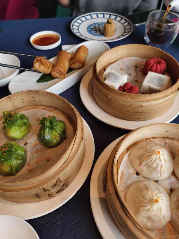 上海滩餐厅(国贸商城店)-"[薄荷]环境:幽秘,安静,店铺装饰用心,.